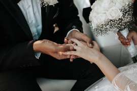 该不该挽回出轨的人:婚姻中的抉择与思考 该不该挽回出轨的人:婚姻中的抉择与思考